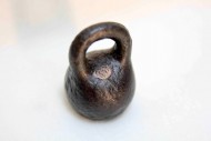 Старинная гиря с медным клеймом серп и молот. Начало 20 века