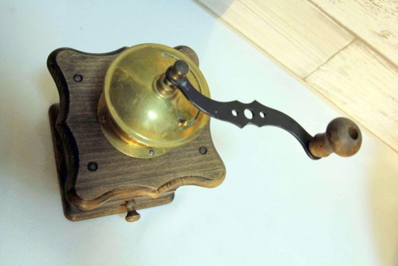 Идеальная европейская кофемолка с чугунными жерновами