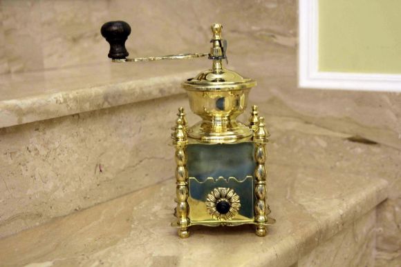 Роскошная, ручная кофемолка винтаж.Европа. Начало 20 века