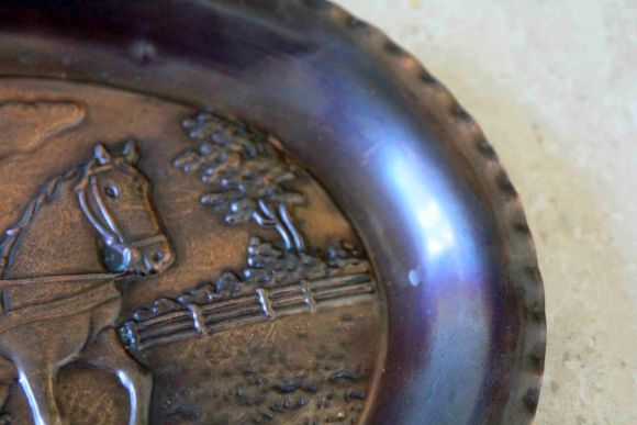 Овальное панно ЛОШАДКИ НА ПАШНЕ сельская тематика