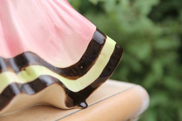 Немецкая танцовщица в национальной одежде