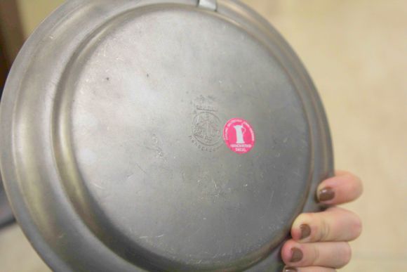  Оловянное панно на тему охоты с клеймом "ангел"