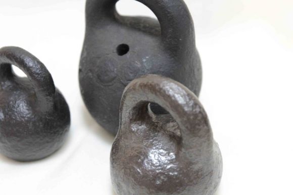 Набор старинных круглых гирь без клейм. Начало 20 века