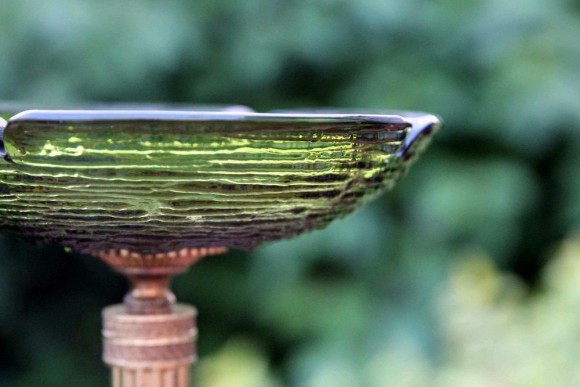 Изысканная, антикварная пепельница "Рыбка моя"