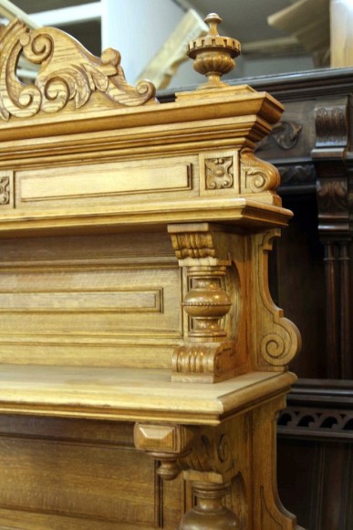 Невероятной красоты, старинный русский поставец. Россия. 19 век