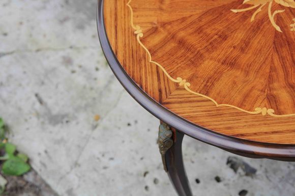 Винтажный кофейный столик с инкрустацией. Италия. 20 век.