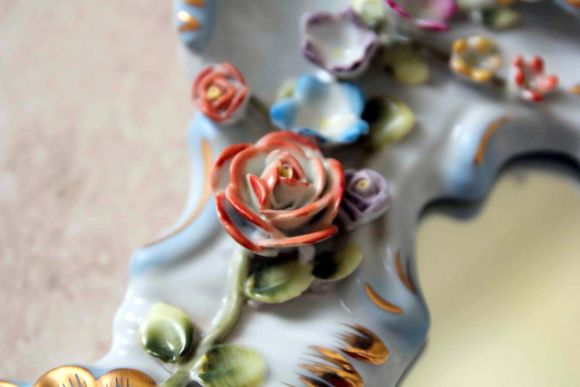 Изумительной красоты старинное фарфоровое зеркало 