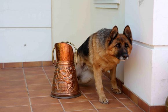 Полированный медный зольник. Сюжет "Азартная игра - карты".