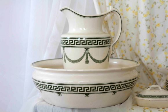 Замечательный набор для умывания VOLLEROY BOCH