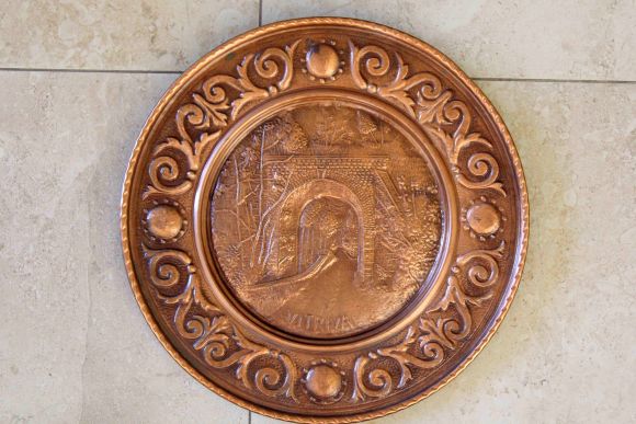 Милое панно КАМЕННАЯ АРКА 