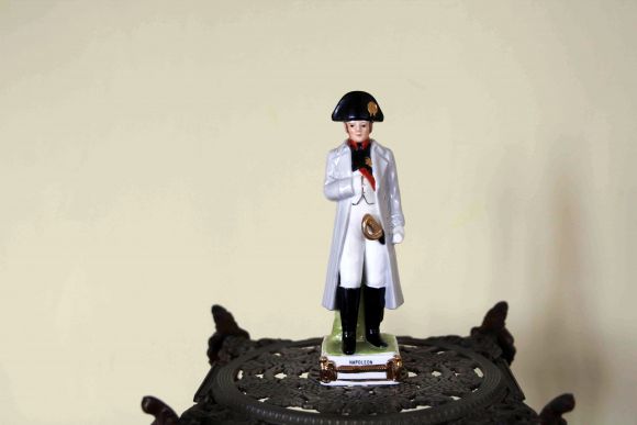 Антикварный фарфоровый Наполеон