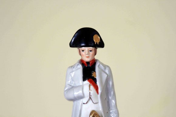 Антикварный фарфоровый Наполеон