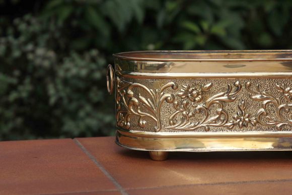 Красивое антикварное кашпо на ножках.Европа.Начало 20 века