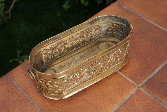 Красивое антикварное кашпо на ножках.Европа.Начало 20 века