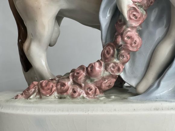 Антикварная фарфоровая композиция "Похищение Европы"