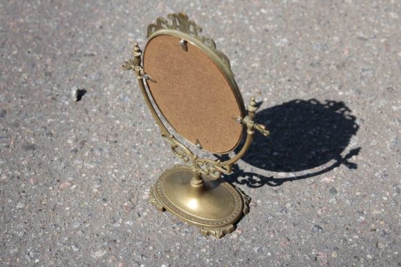 Антикварное настольное зеркало из боронзы