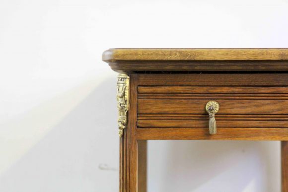 Прикроватная тумба с латунными накладками. Европа. Начало 20 века