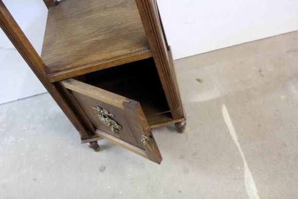 Прикроватная тумба с латунными накладками. Европа. Начало 20 века