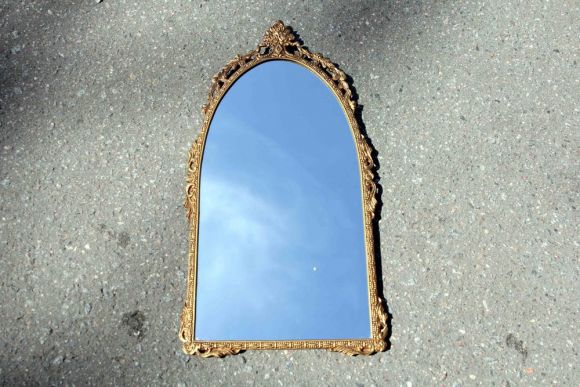 Старинное бельгийское настенное зеркало