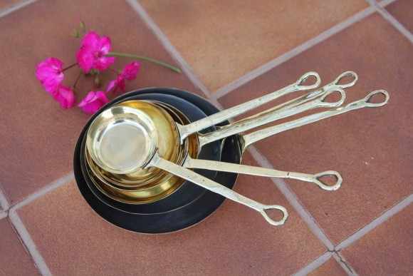 Набор сковородочек из латуни. 6 штук. идеальное состояние. Европа