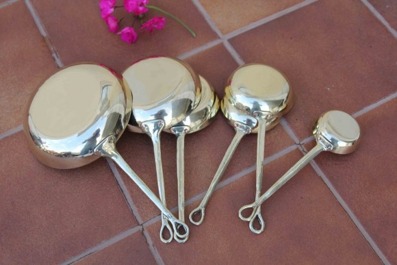 Набор сковородочек из латуни. 6 штук. идеальное состояние. Европа