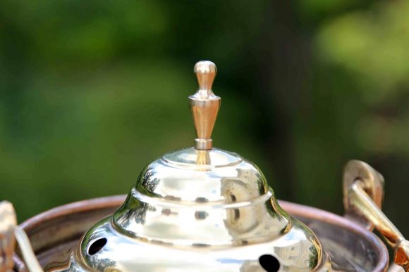 Старинный комбинированный двуносик с крышкой