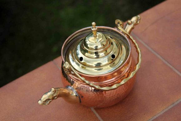 Старинный комбинированный двуносик с крышкой