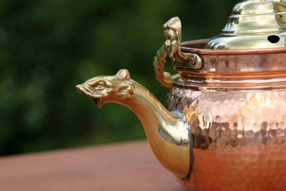 Старинный комбинированный двуносик с крышкой