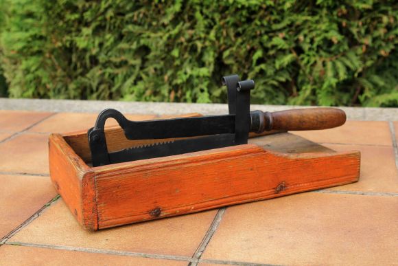 Интересное устройство табакорезка. Европа. Начало 20 века