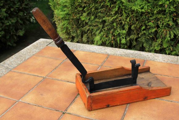 Интересное устройство табакорезка. Европа. Начало 20 века