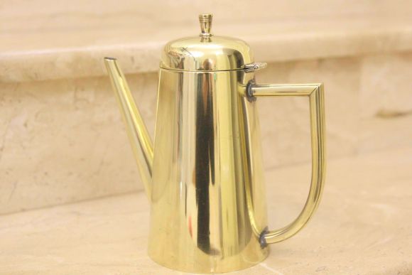 Старинный латунный кофейник