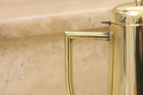 Старинный латунный кофейник