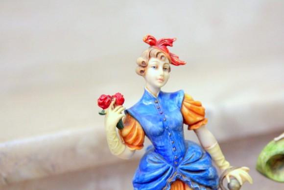 Яркая, нарядная винтажная парочка "кавалер" и "дама"