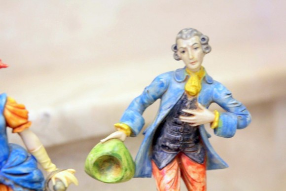 Яркая, нарядная винтажная парочка "кавалер" и "дама"