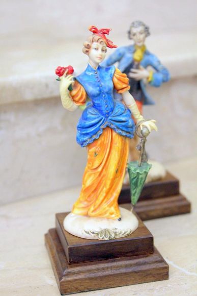 Яркая, нарядная винтажная парочка "кавалер" и "дама"