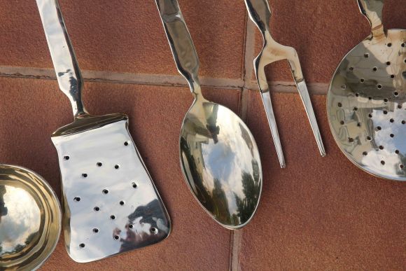 Красивый кухонный набор из латуни