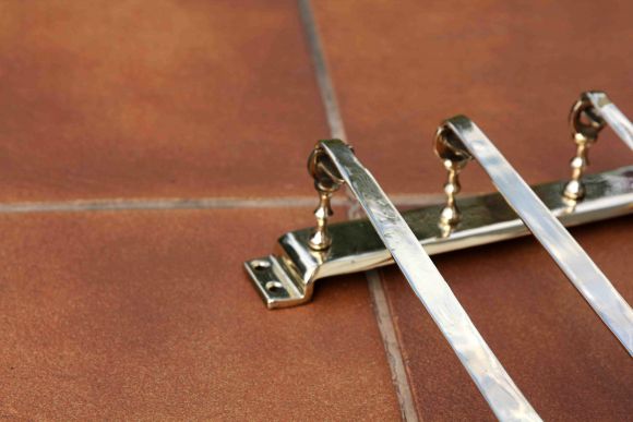 Красивый кухонный набор из латуни