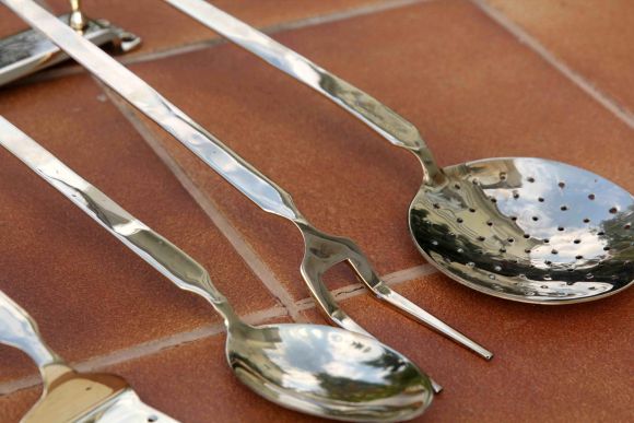 Красивый кухонный набор из латуни