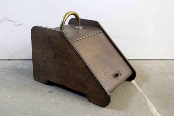 Старинный деревянный зольник