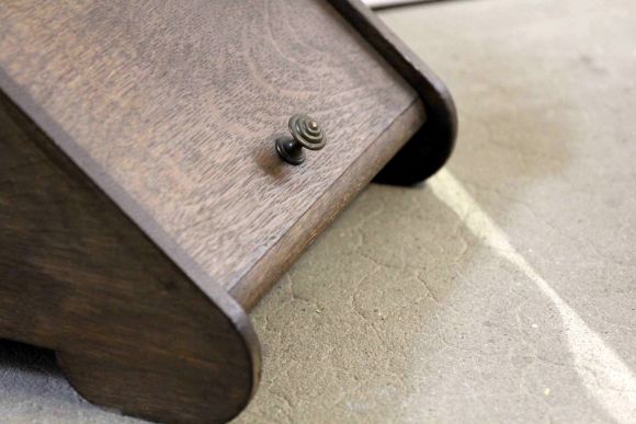 Старинный деревянный зольник