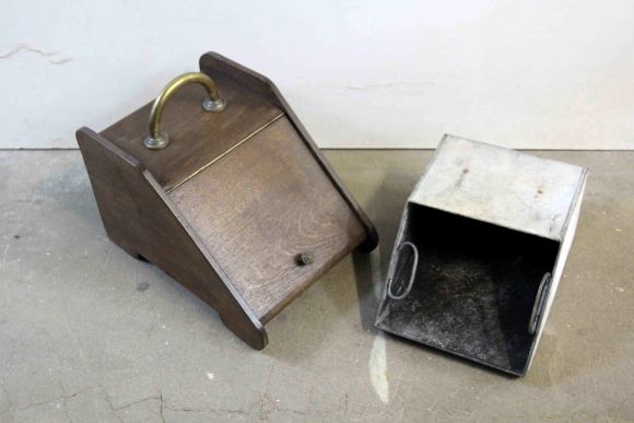 Старинный деревянный зольник