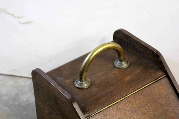 Старинный деревянный зольник