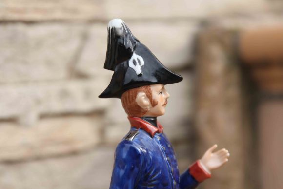 Фарфоровый солдатик в форме войны 1812