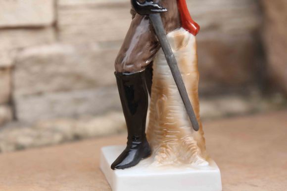 Фарфоровый солдатик в форме войны 1812