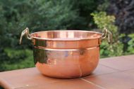 медный таз с латунными ручками