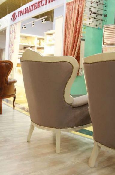 Антикварный мягкий гарнитур - 2 кресла и диван. 