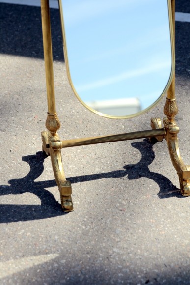 Антикварное латунное напольное зеркало с поворотным механизмом