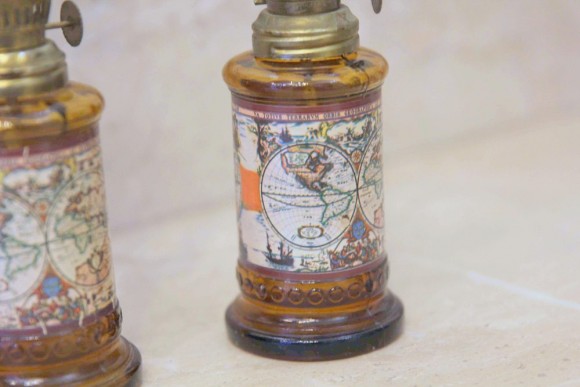 Интересная антикварная пара керосиновых ламп