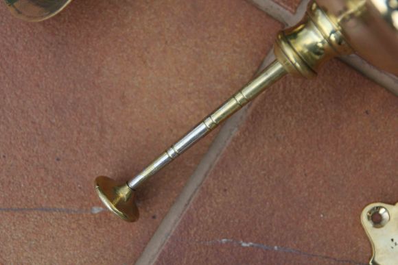 Советский латунный рукомойник с удобной мыльницей