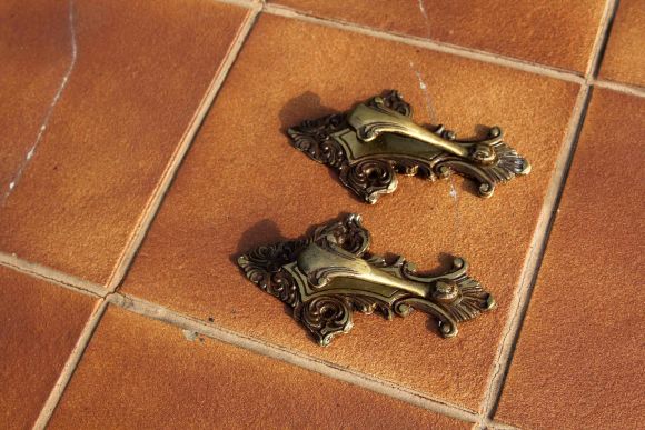 Пара интересных крючков из латуни. Европа. Начало 20 века